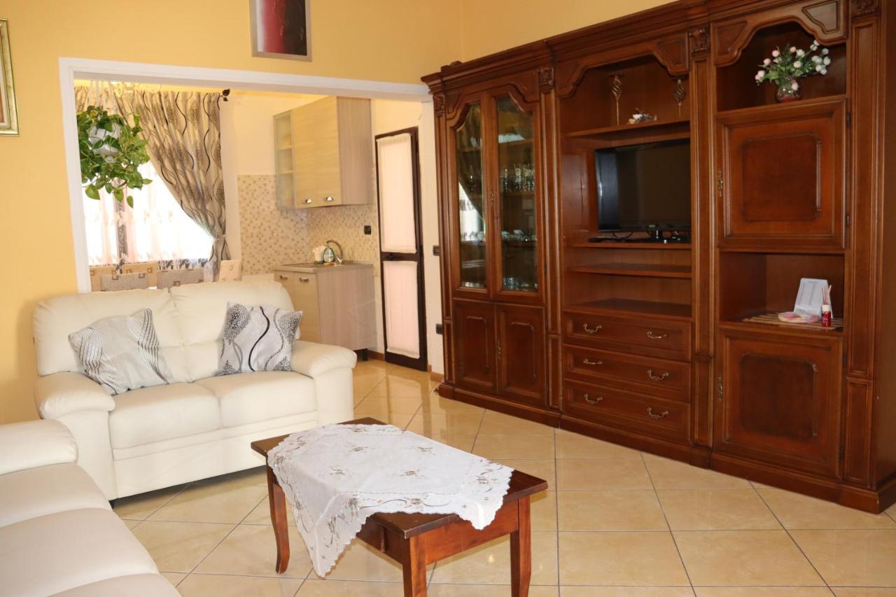 Ferienwohnung Casa Andreea Vicino Al Centro Di Olbia Iun R5904 Exterior foto