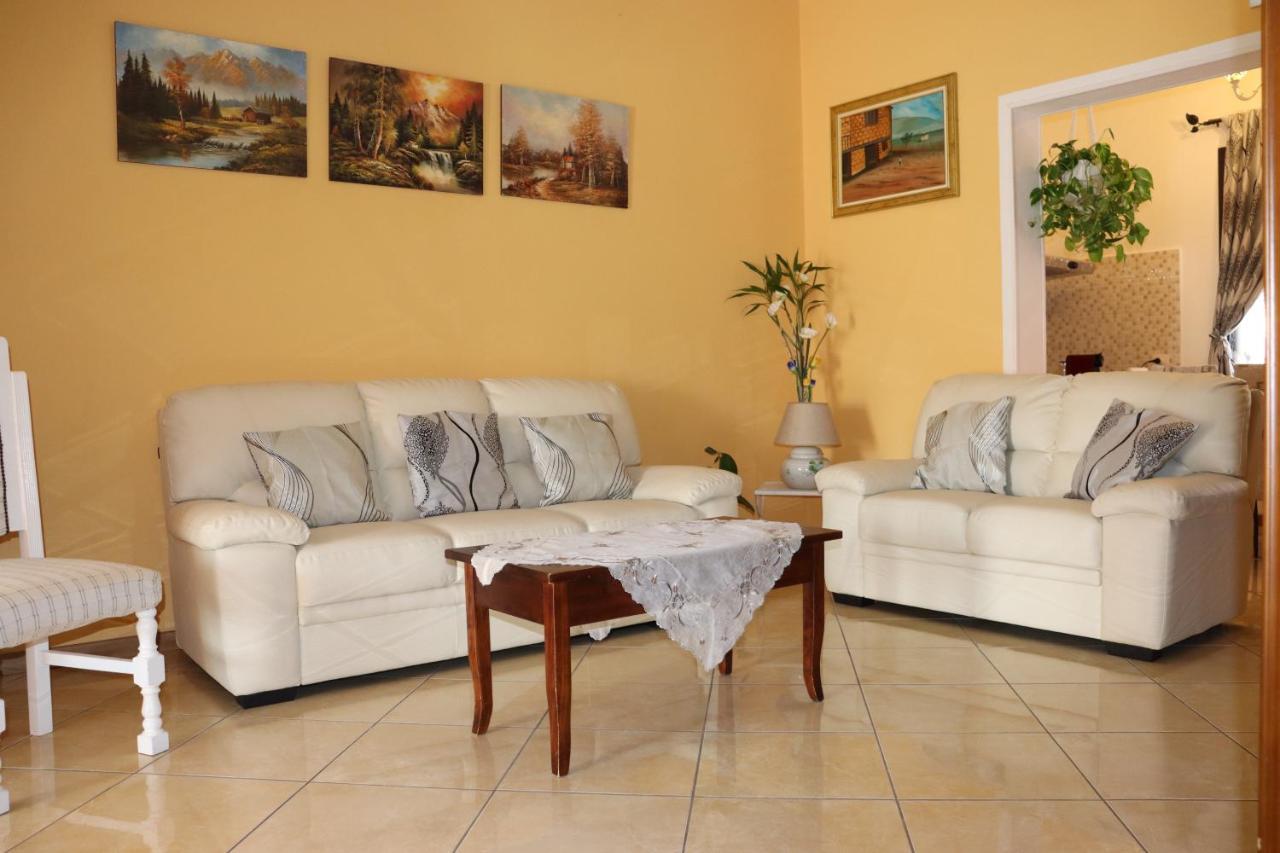 Ferienwohnung Casa Andreea Vicino Al Centro Di Olbia Iun R5904 Exterior foto