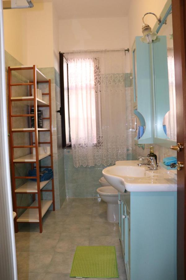 Ferienwohnung Casa Andreea Vicino Al Centro Di Olbia Iun R5904 Exterior foto