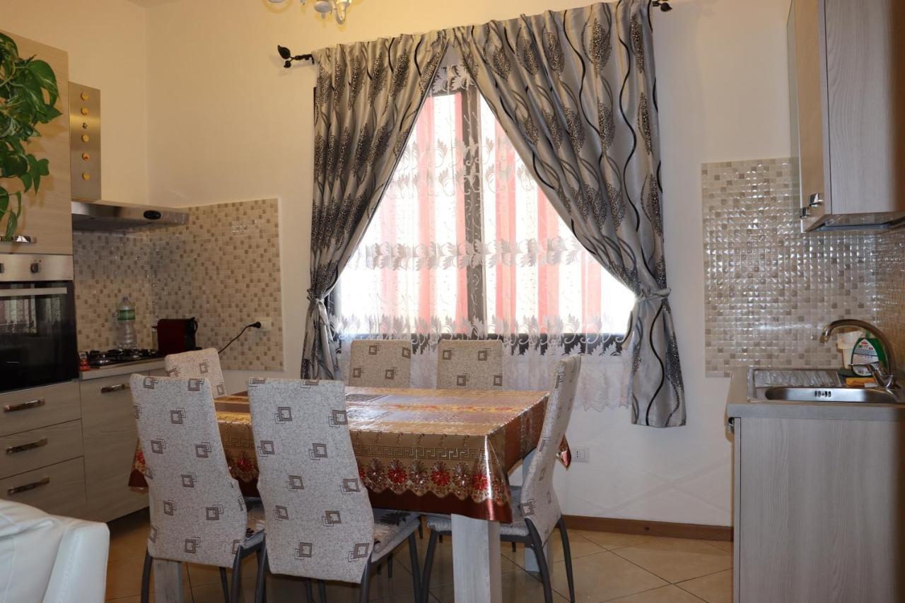 Ferienwohnung Casa Andreea Vicino Al Centro Di Olbia Iun R5904 Exterior foto